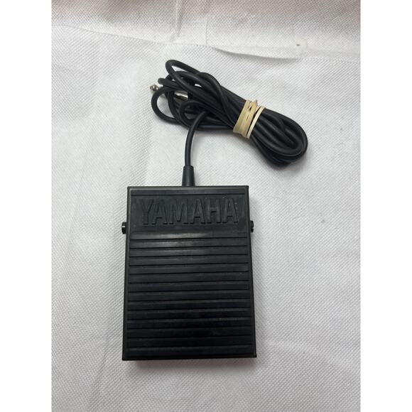Yamaha Foot Pedal Controller FC5 Sustain Electric Keyboard Compact Cord Cable - Picture 1 of 2